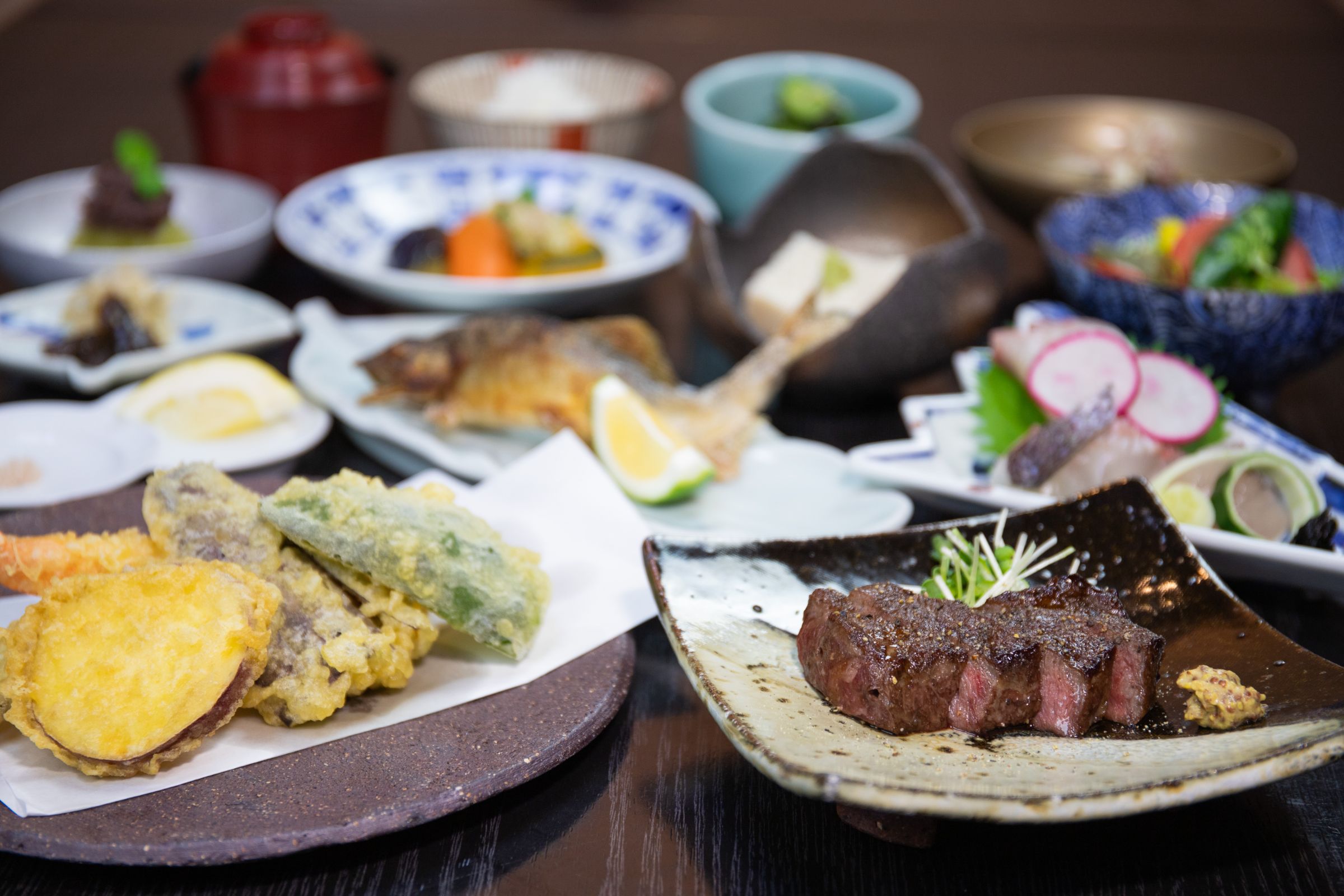 黒毛和牛のミニステーキ付和懐石『なか屋』コース